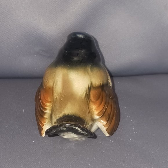 Vintage Goebel 70's Porcelain Bird - Picture 4 of 6